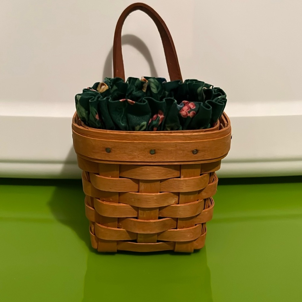 Longaberger 1997 Chives booking basket